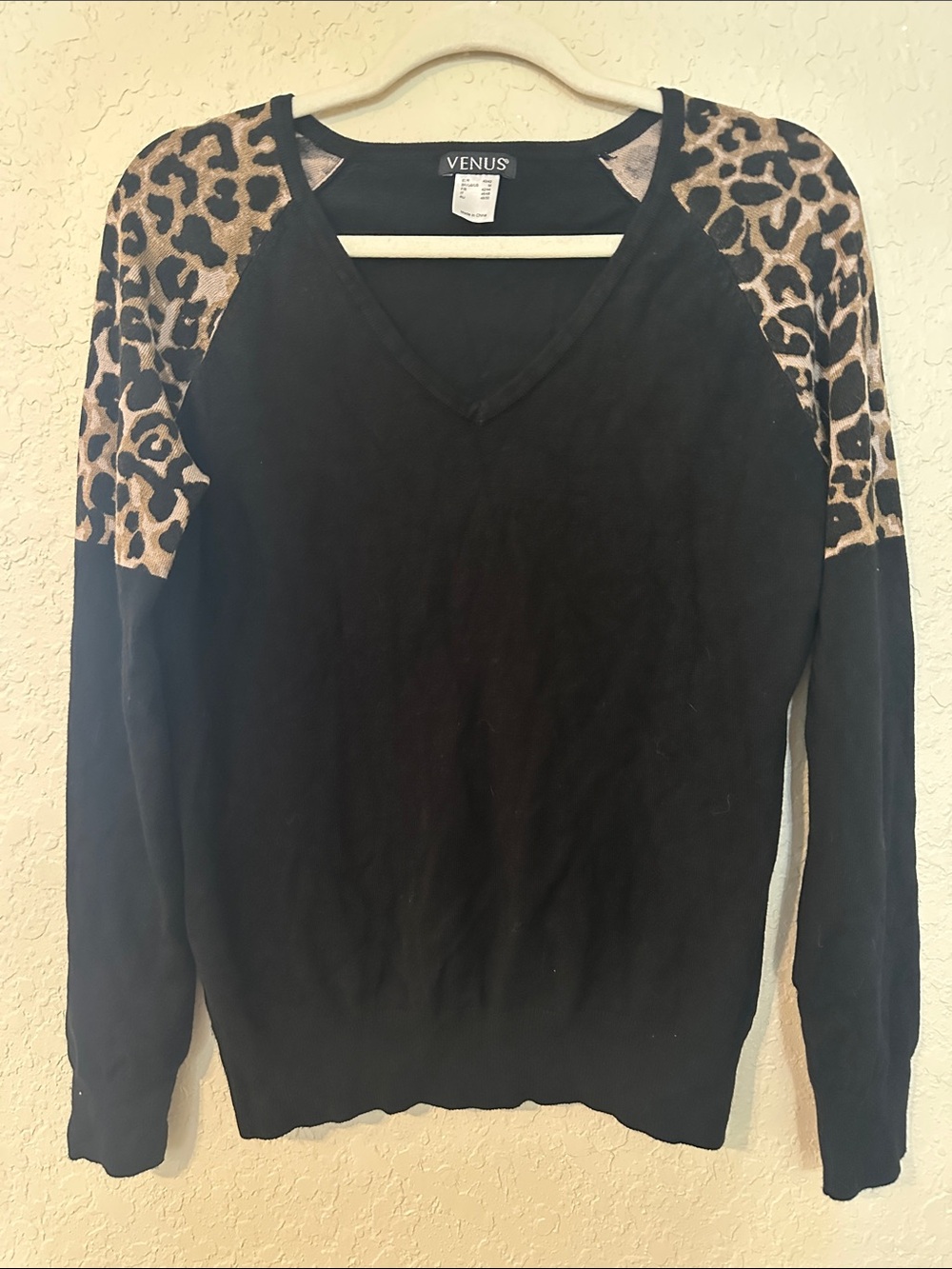 VENUS Black V-Neck Sweater with Leopard-Print Shoulders a - Picture 2 of 4